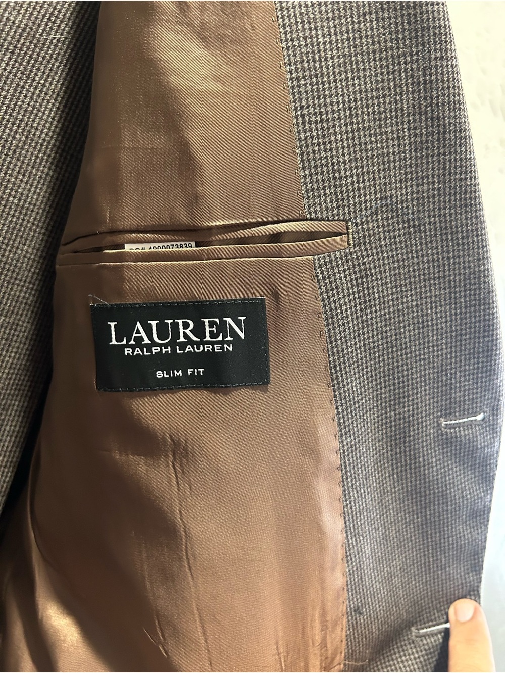 Full brown suit - Picture 2 of 5